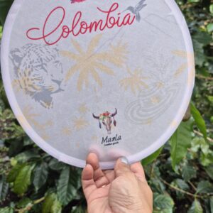 Abanico plegable estuche en cuero Colombia naturaleza