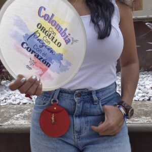 Abanico plegable estuche en cuero Colombia con orgullo